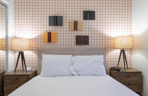 Chinatown Apartment | The Stairway Suites - Convention Center