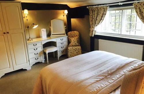 Goudhurst Hotel | The Star And Eagle Hotel