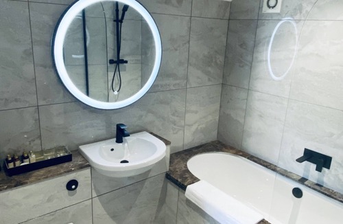 Thrussington Hotel | The Star Inn 1744