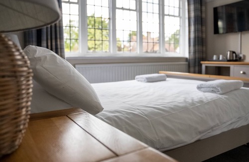 Lingfield Hotel | The Star Inn