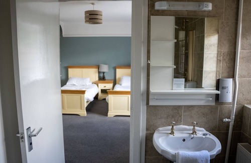 Lingfield Hotel | The Star Inn