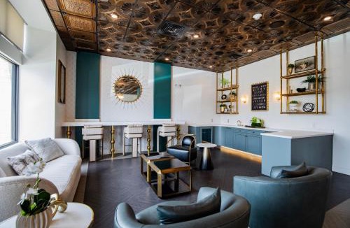 Springdale Apartment | The Star on Spring