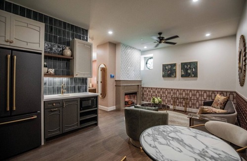 Springdale Apartment | The Star on Spring