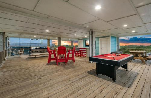 Crystal Beach House | The Star-Spangled Cottage