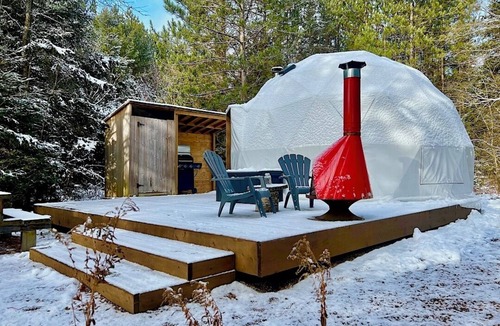 Unorganized Centre Parry Sound RV Rental | THE STARGAZER GEODOME: Shabby Chic & Very Private