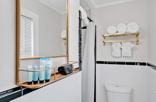Carolina Beach Hotel | The Starlite Inn