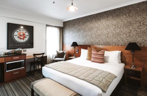 New Plymouth CBD Hotel | The State Hotel