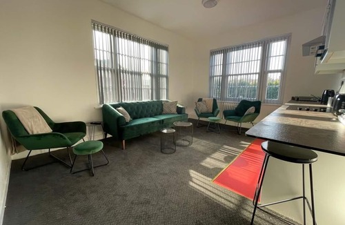 Dudley Hotel | The Station Aparthotel