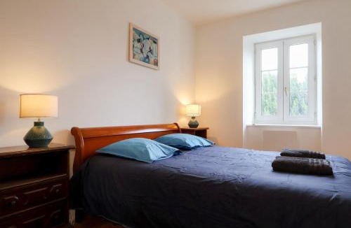 Solignac-sur-Loire House | The station house