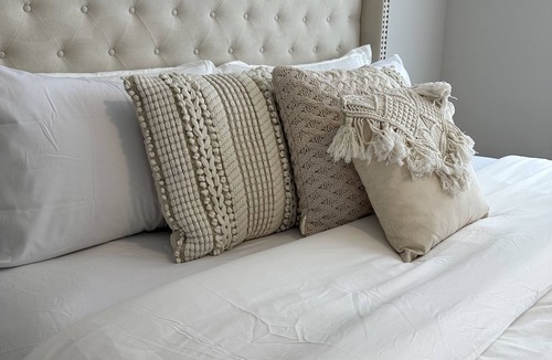 Ottawa Division House | The Stay Lounge