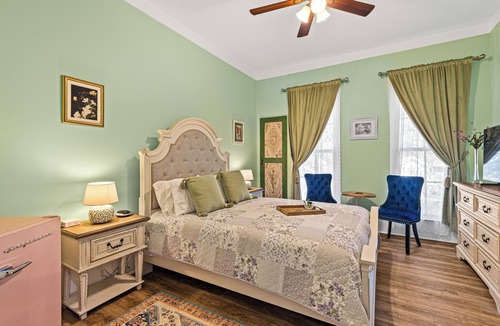 Jefferson Bed & Breakfast | The Steamboat Inn