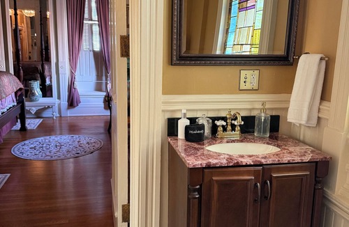 Wilkes-Barre Bed & Breakfast | The Stegmaier Guest House