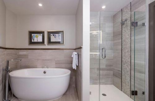 College Station Hotel | The Stella Hotel, Autograph Collection