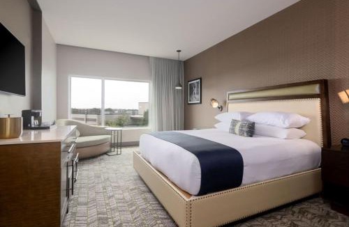 College Station Hotel | The Stella Hotel, Autograph Collection
