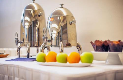 Downtown Kenosha Hotel | The Stella Hotel & Ballroom