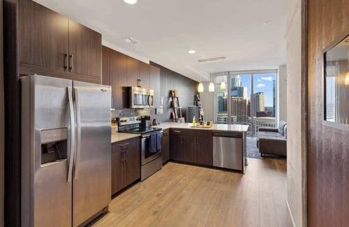 Market District Apartment | The Stevie Ray Vaughan Flat ATX