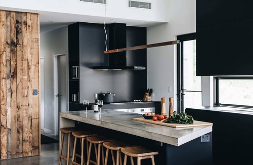 Upper Kangaroo River House | 'the sticks' Luxury Kangaroo Valley Accommodation