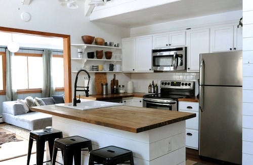 Pocono Summit Ski Chalet | The Stillwater Chalet