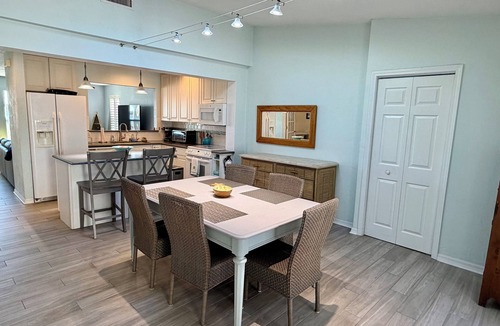 Walkers Holly Hill House | The Stillwater - Screened Pool, Riverfront & Viewing Dock