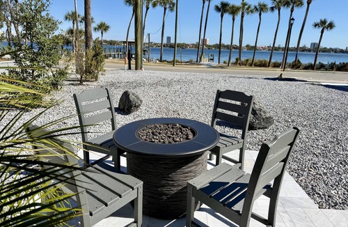 Walkers Holly Hill House | The Stillwater - Screened Pool, Riverfront & Viewing Dock