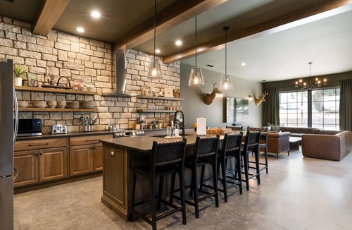Clifton Heights House | The Stockyards~6 King Retreat~Near Whiskey Row