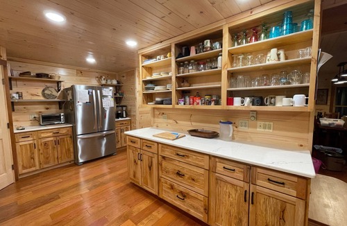 Star Lake Cottage | The Stone House: A Quiet, Sweet, Lakefront Respite