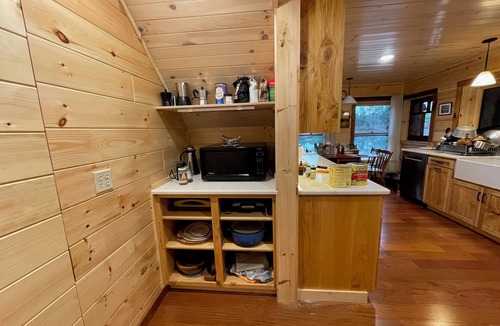 Star Lake Cottage | The Stone House: A Quiet, Sweet, Lakefront Respite