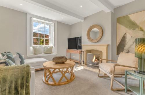 Medbourne House | The Stone House