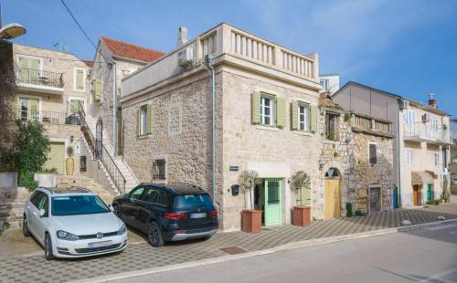 Zaton House | The Stone House