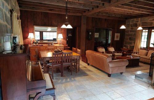 Nulkaba House | The Stone House Stay Connect Explore