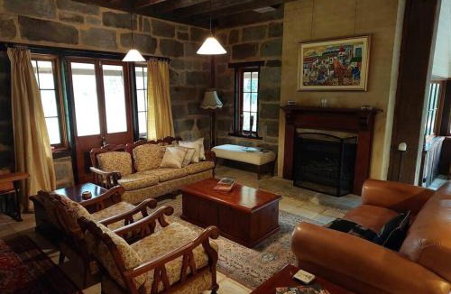 Nulkaba House | The Stone House Stay Connect Explore