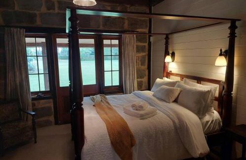 Nulkaba House | The Stone House Stay Connect Explore