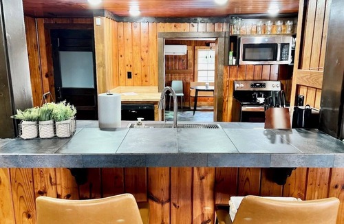 Lampe House | The Stone Schoolhouse - Gated Lakefront Acreage with views and historic charm