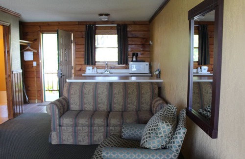 Ogdensburg Hotel | The Stonefence Resort