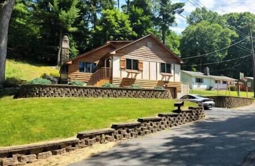 Lake Mohawk House | The Stonefire Cabin!