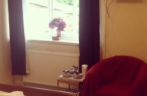 Petworth Hotel | The Stonemasons Inn