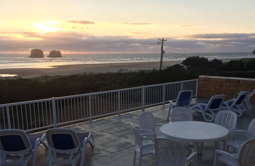 Rockaway Beach House | The Strand at Twin Rocks