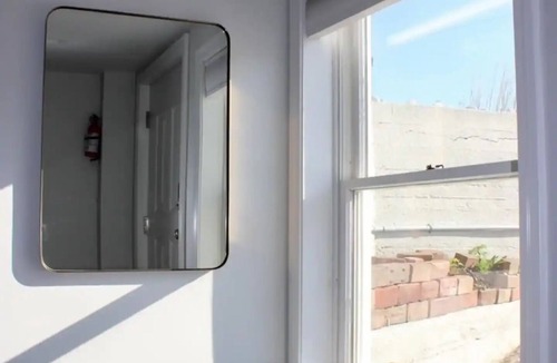 Winthrop House | The Strand on the Beachnn