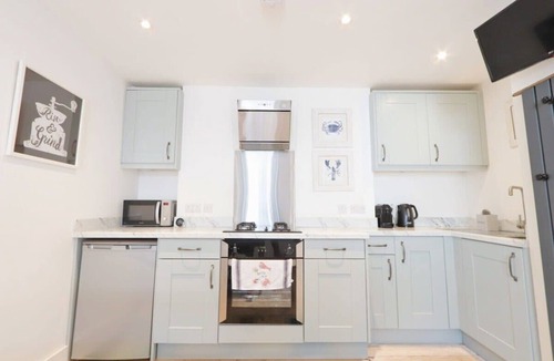 Shaldon House | The Strand Summary: T