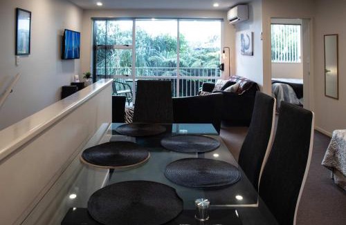 Rewa Apartment | The Strandon - loft style central apartment