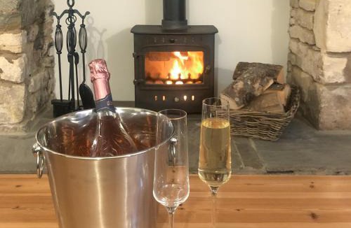 Dursley House | The Street Cottage