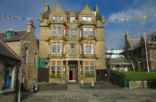 Stromness Hotel | The Stromness Hotel by Paymán Club