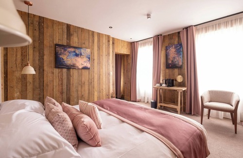 Stroud Hotel | The Stroud Hotel