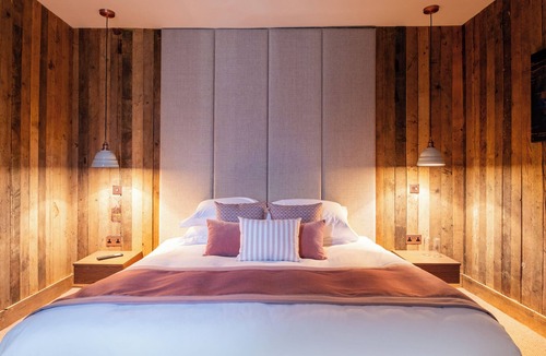 Stroud Hotel | The Stroud Hotel