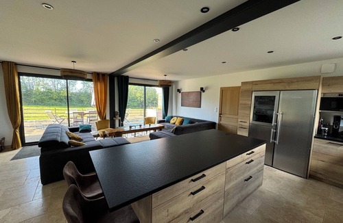 Annebault House | The Stud House