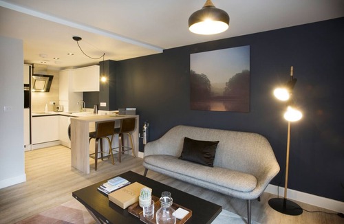 Canterbury Apartment | The Studio a chic Scandi-style apartment a stroll from the centre with parking.
