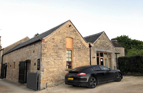 Castle Bytham House | The Studio - A Unique and Luxurious Country Barn Conversion