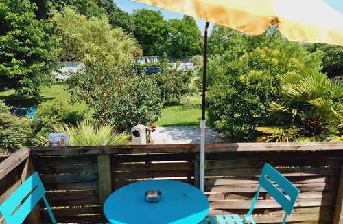 Saint-Just-Luzac Apartment | The Studio Accommodation for 2 people