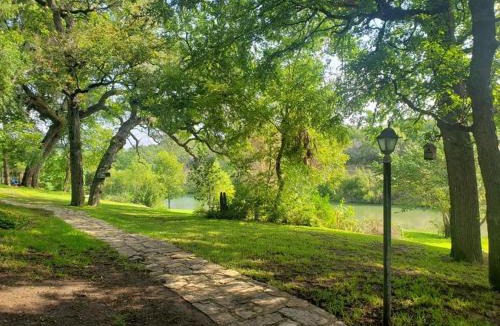 Marble Falls House | The Studio at Creekside Camp & Cabins
