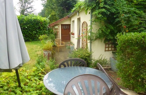 Janville-sur-Juine Cottage | The studio cottage Thiares